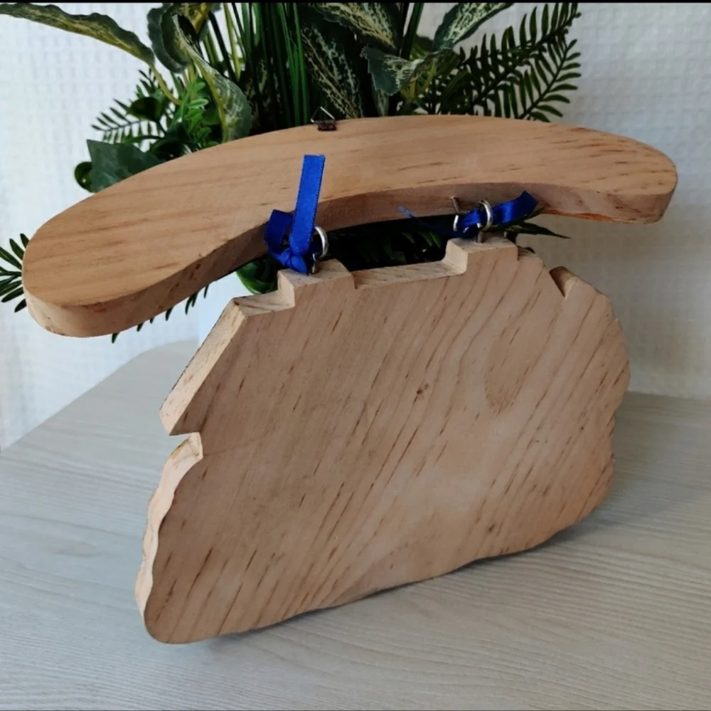 Artesian Wood Key Holder 